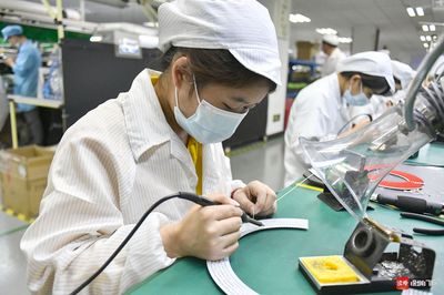 東莞企業全面發力，手機軟件產業掀起生產熱潮